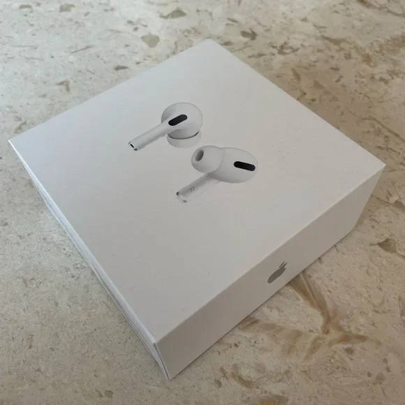 Apple Headphones Airpods Pro St Gen With Magsafe Charging Case
